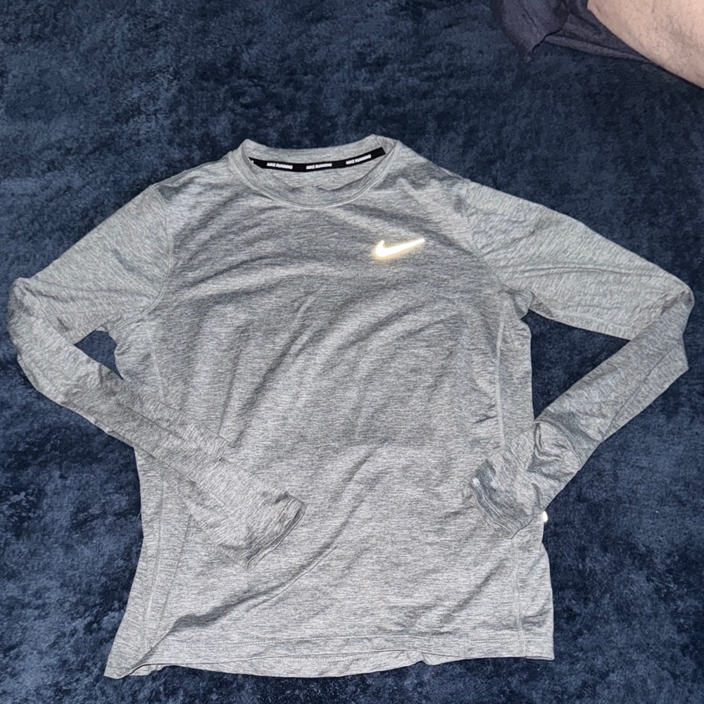 Nike Men's Heather Gray Long Sleeve Tee